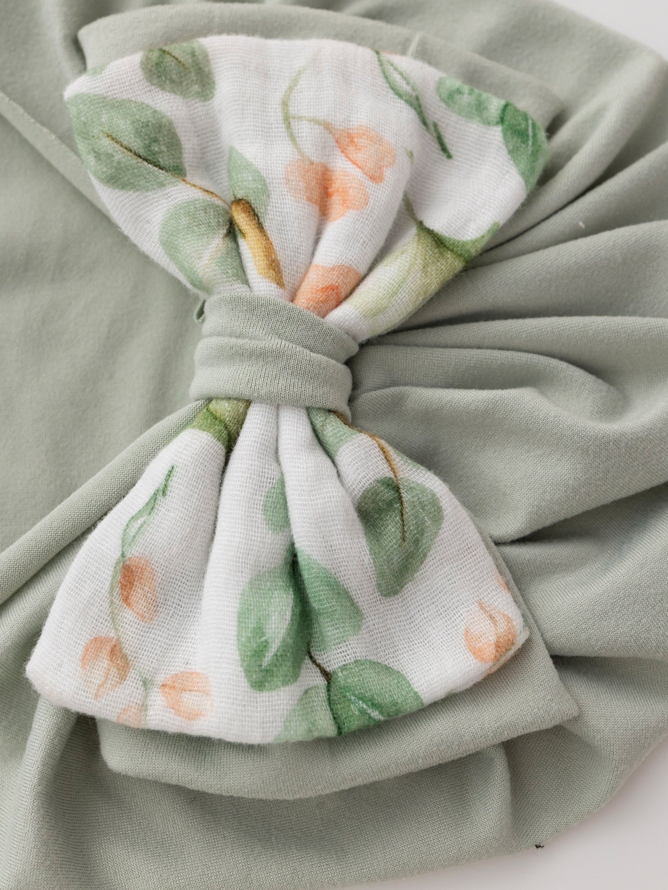 Muslin saliva towel + headband, the first choice for newborn gifts (green leaves)