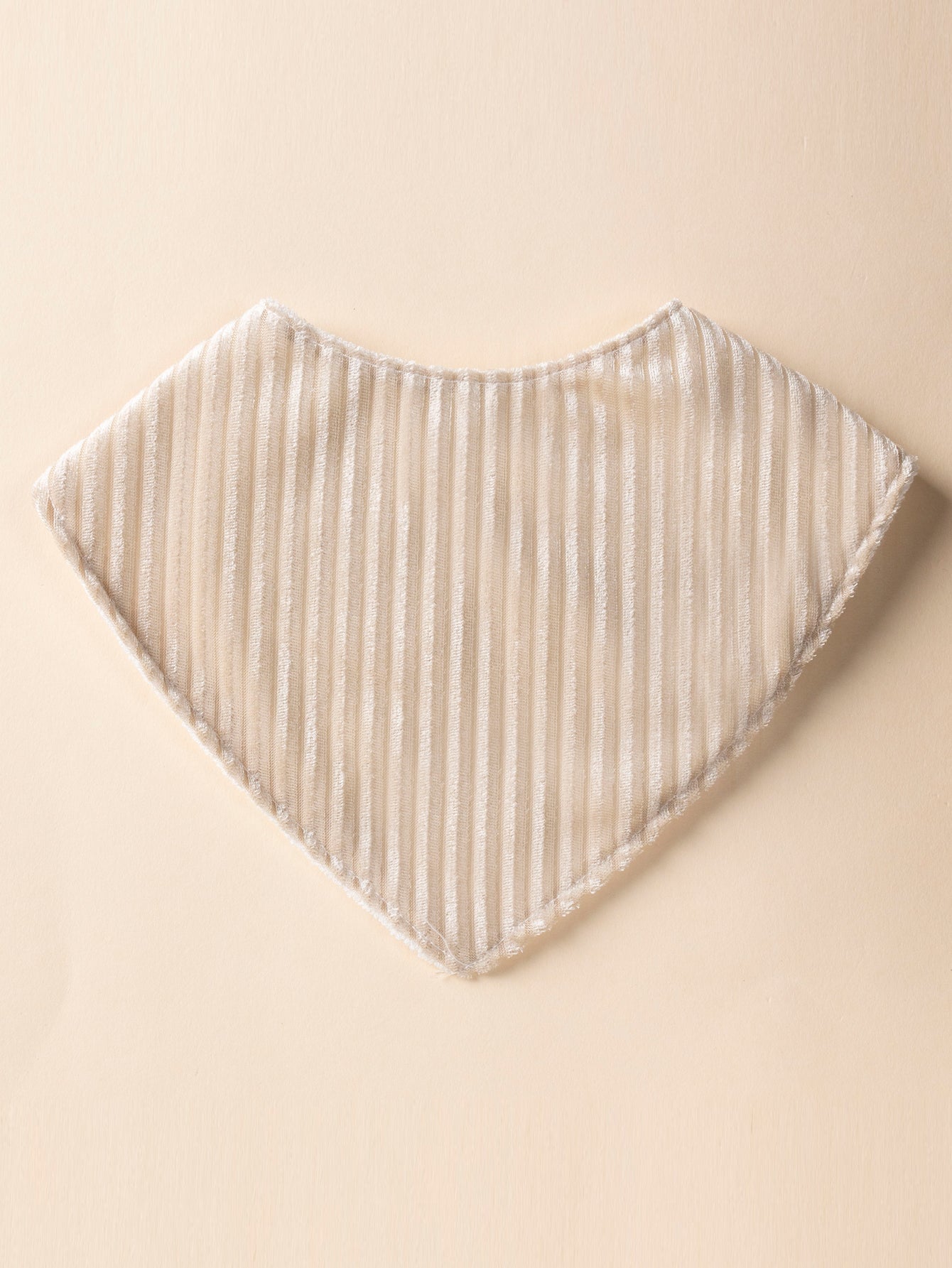 Velvet bib + headband, a fashionable baby set suitable for babies to wear