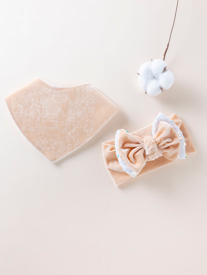 Velvet bib + headband, a fashionable baby set suitable for babies to wear